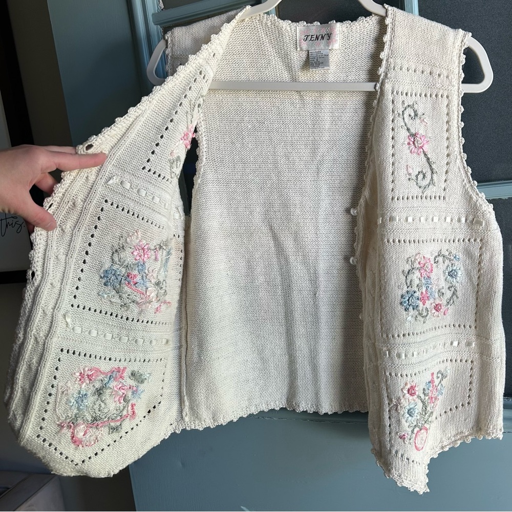 Vintage Knit Sweater Vest Beaded Embroidered Pearl Embellished Flower Cottage S - Picture 10 of 13